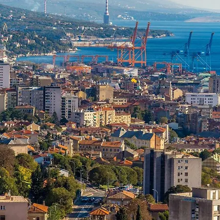 Ella * Rijeka